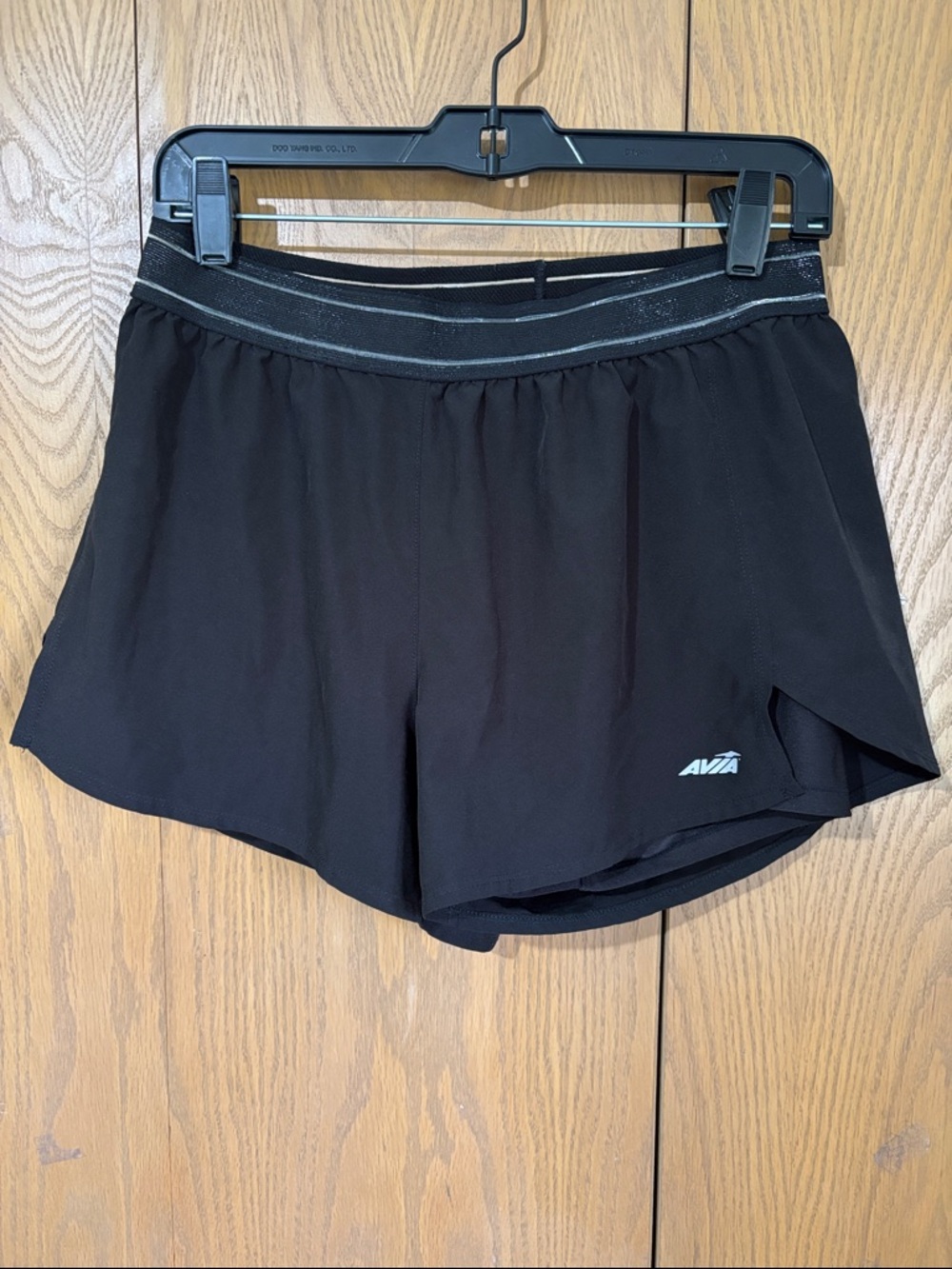 Avia Black Women's Athletic Running Shorts size  8-10 stretch lined